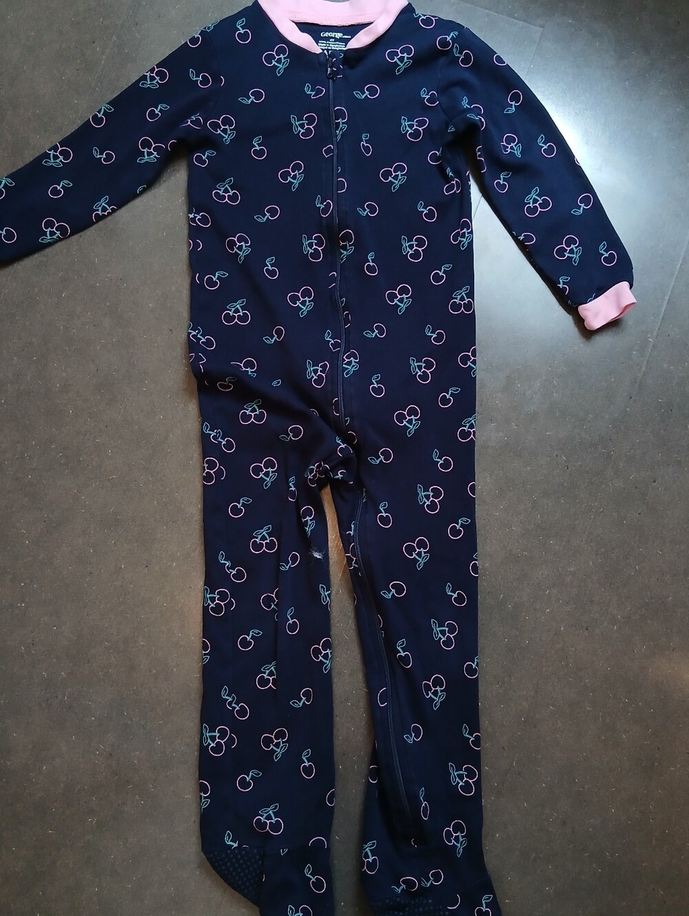 2/$14 4T Sleeper Pajama Suit Girls Clothing Cherries